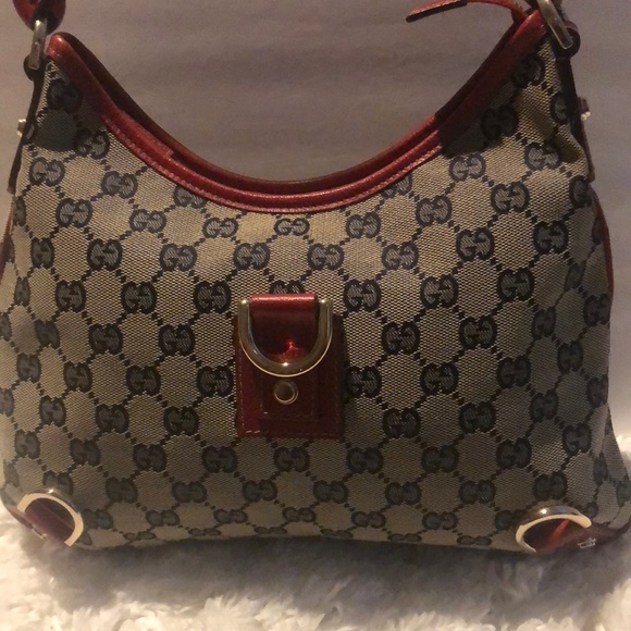 Gucci - Picture 2 of 6